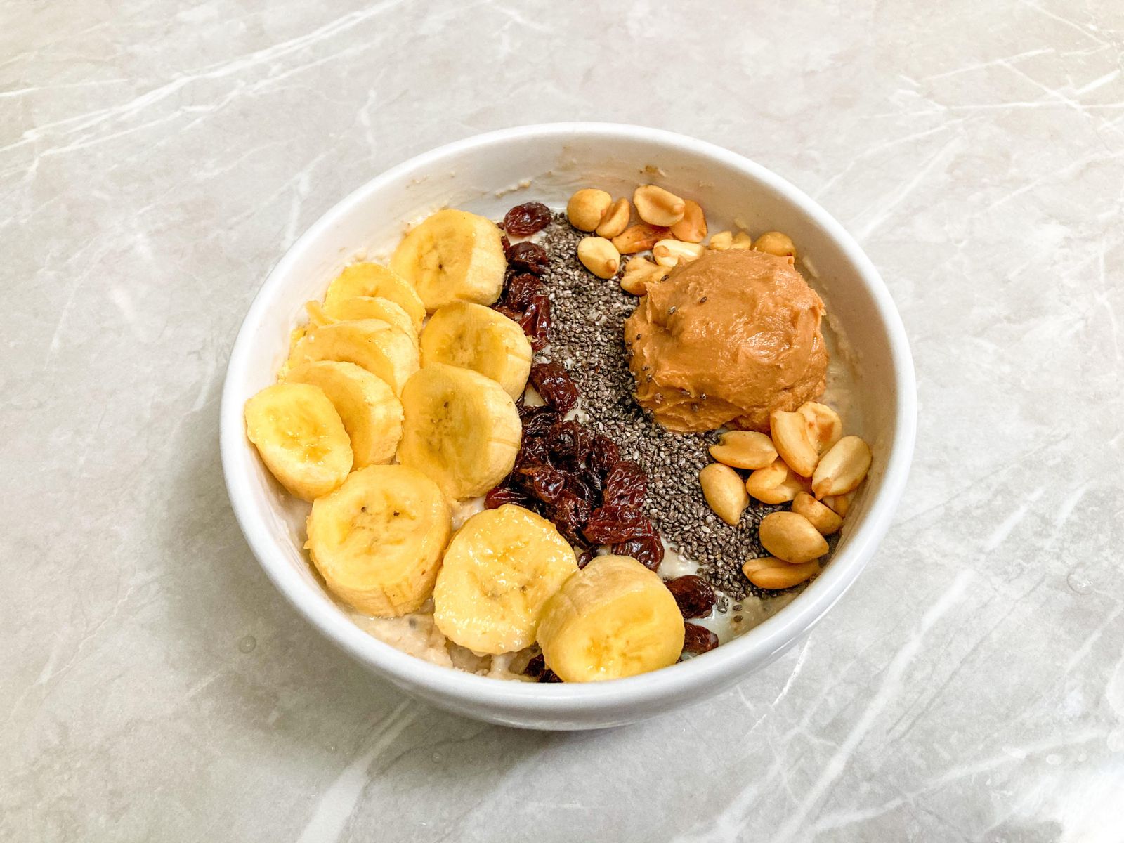 Light oatmeal and banana breakfast for a young wrestler on tournament morning